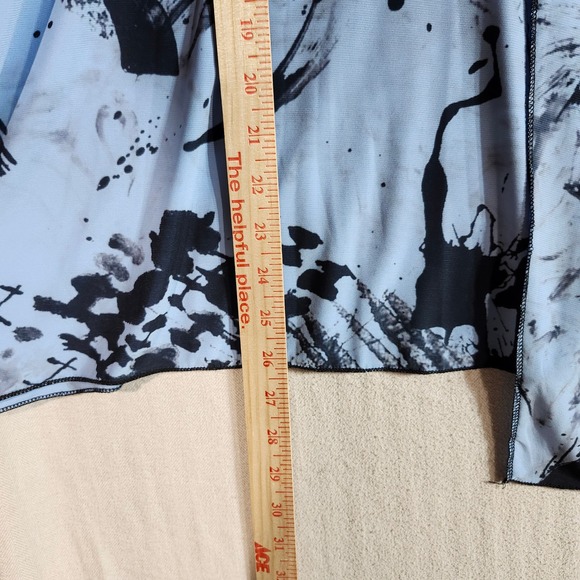 Sea & Anchor Women's Abstract Print Asymmetrical Hem 3/4 Sleeve Top‎ - Picture 7 of 12